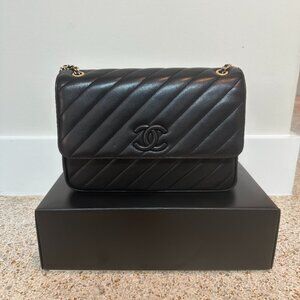Chanel Lambskin Flap Bag Black